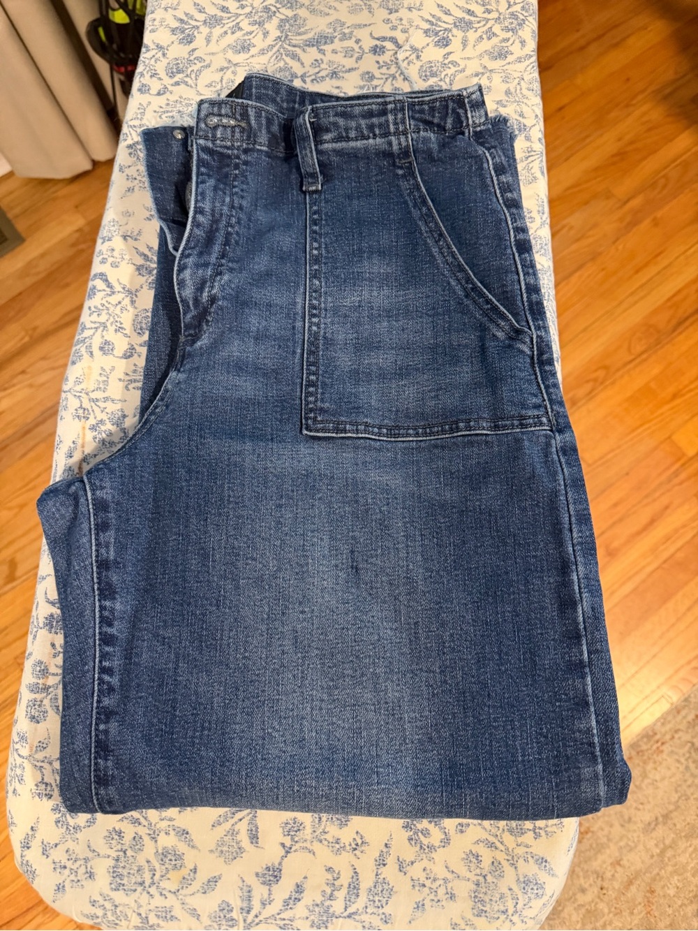 Risen Jeans for Social Threads Barrel Women's Denim Jeans in Medium Blue